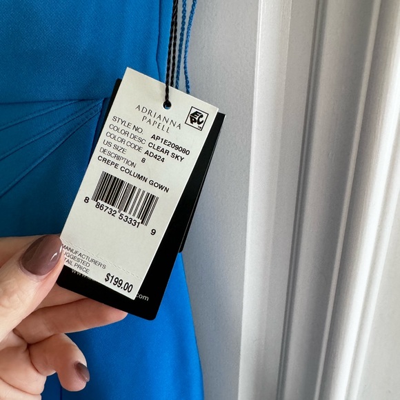 Adrianna Papell crepe column gown - Picture 4 of 5